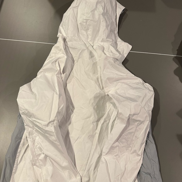 Columbia Light Gray Hooded Jacket - Picture 4 of 4